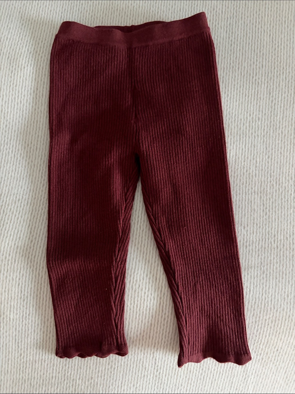 Rylee + Cru Ribbed Burgundy Leggings with Scalloped Hem